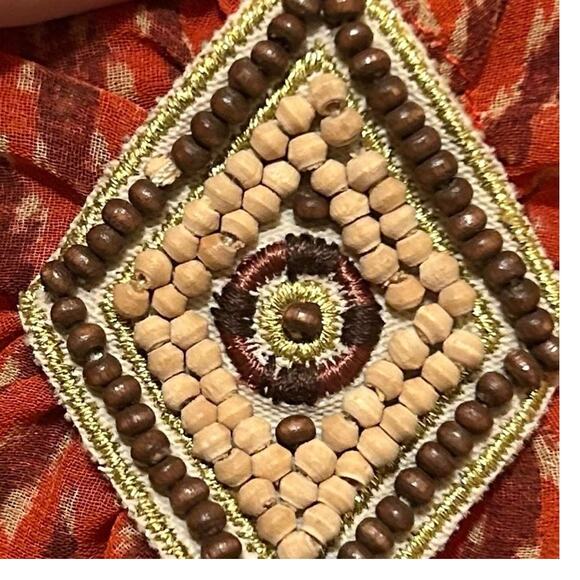 Bandolino Red Flowy Boho Patterned Blouse Size 12P - Picture 7 of 9